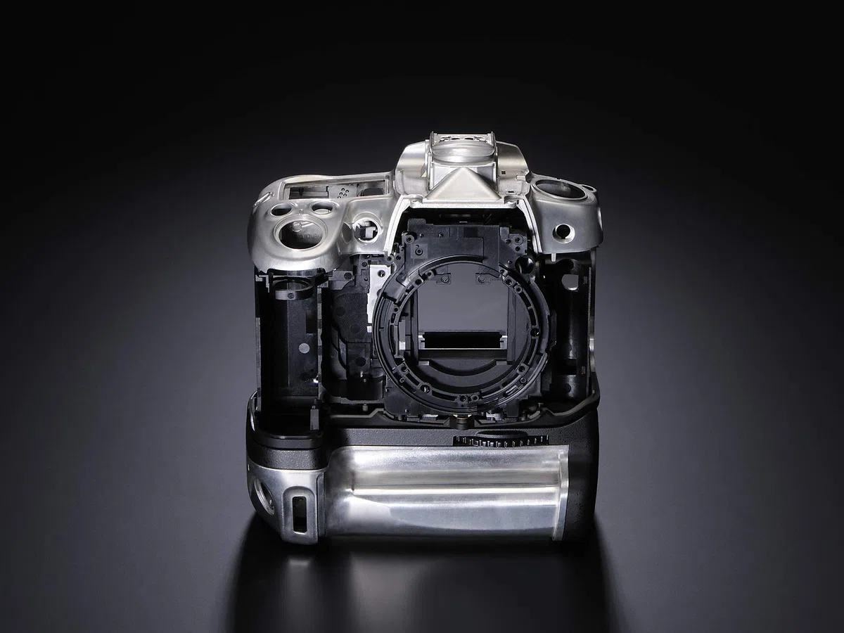 NIKON Fotocamera Reflex Nikon D7000 Body (Solo Corpo)