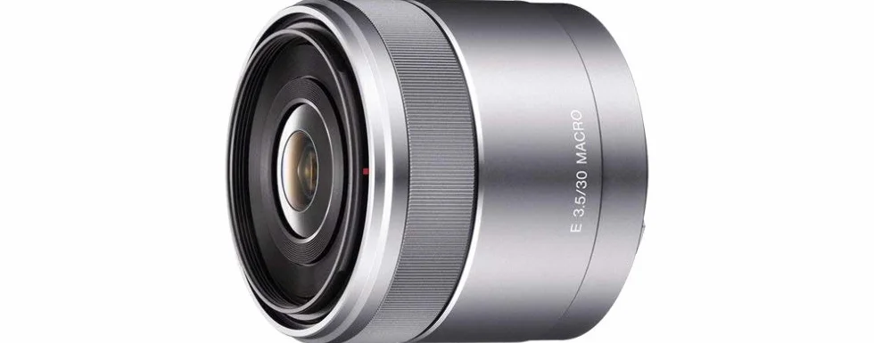 Sony SEL30M35 – 30mm F3.5 Makro-Festbrennweite (APS-C, E-Mount, kompakt & detailstark, ideal für Nahaufnahmen, kompatibel mit Sony ZV-E10, A6400 & A6700, silber)