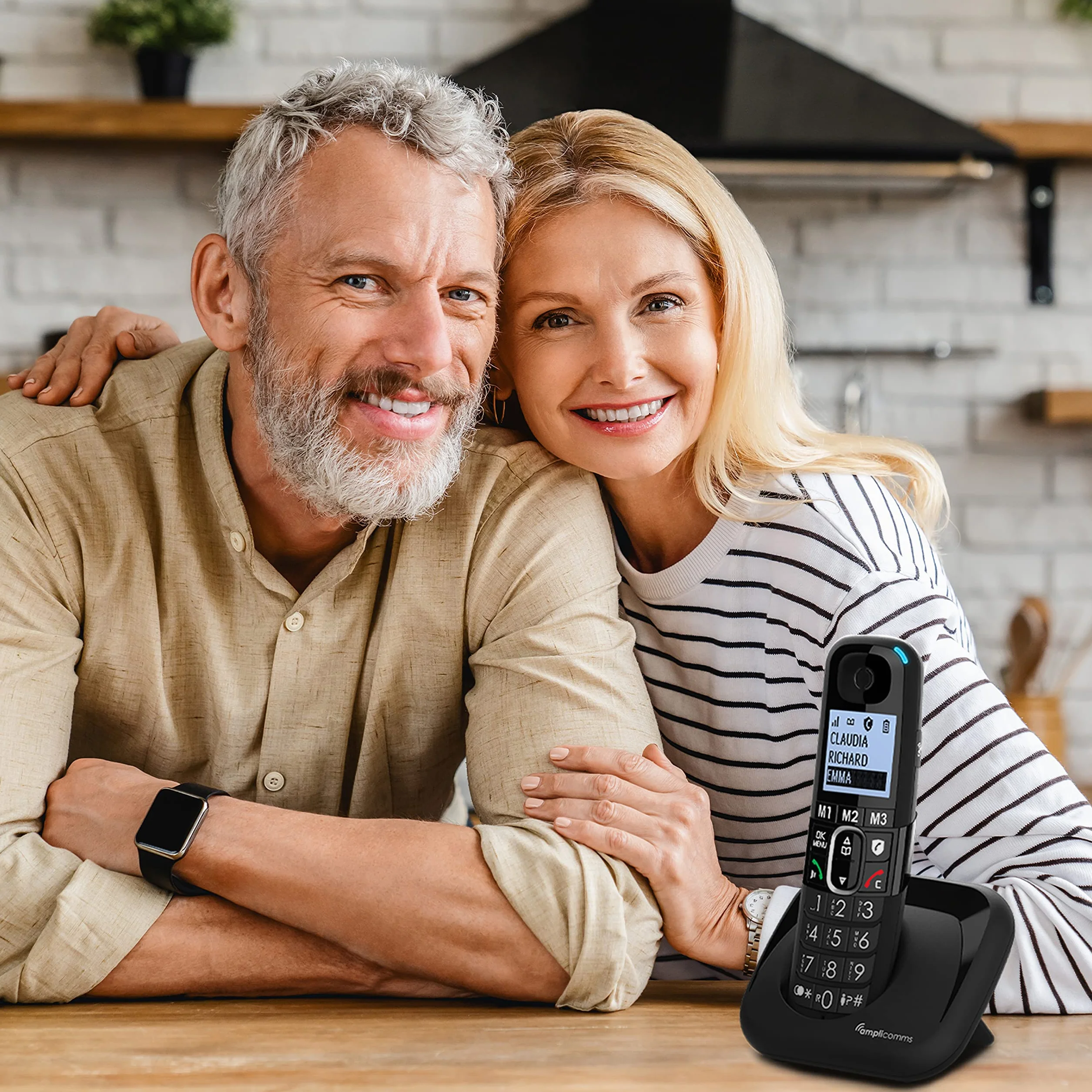 Amplicomms BigTel 1580 Combo DECT Großtasten Telefon, Anrufbeantworter, zusätzliches Mobilteil, Audio-Boost, extra Laute Klingeltöne, Hörgerätekompatibel, Schwarz