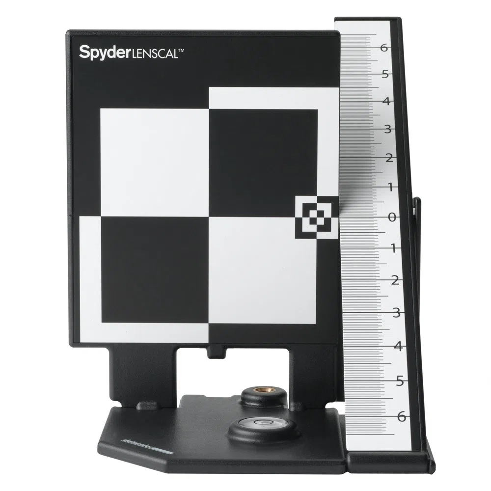 Datacolor SpyderCheckr: Farbkarte zur Kamerakalibrierung & SpyderLensCal: Fokus-Kalibrierung für DSLR-Kameras