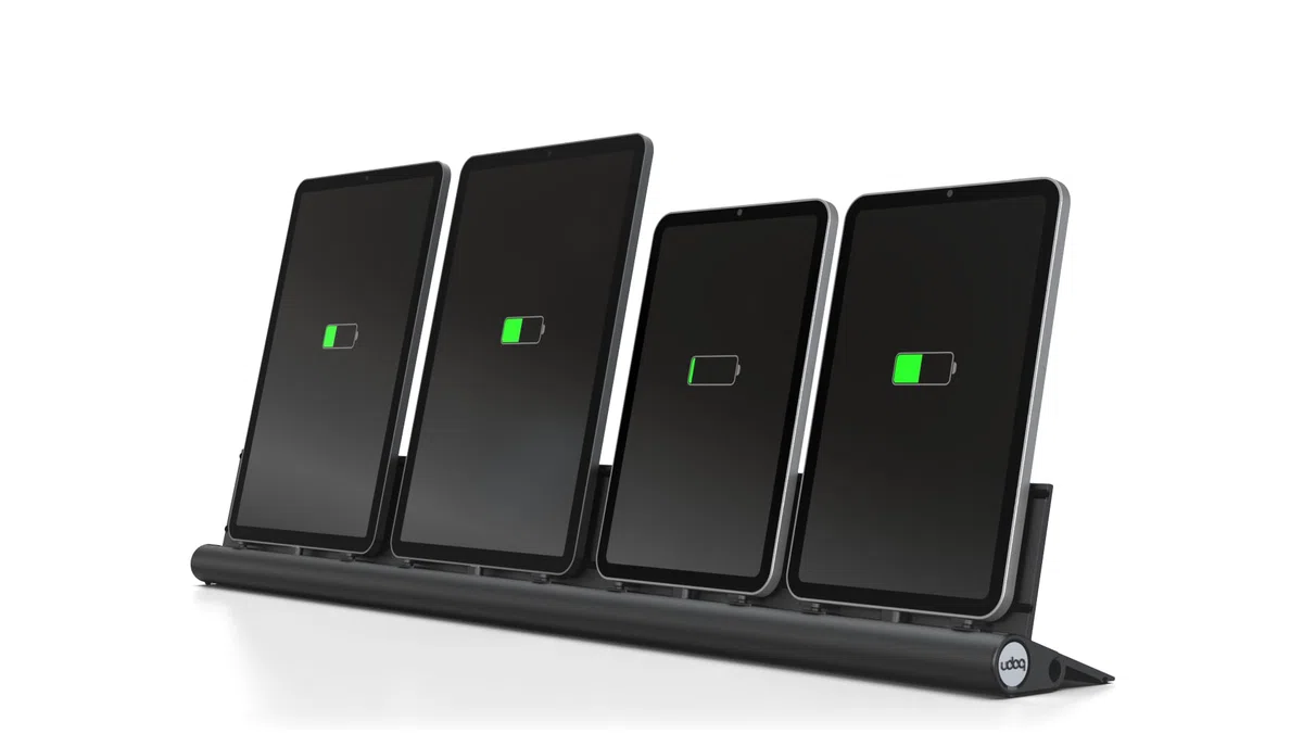 udoq 700 Tablet Ladestation aus Aluminium mit 4 USB-C Schnellladeplätzen 68W, kompatibel mit iPads und Smartphones, modular, Anschlüsse höhenverstellbar für Hüllen (Schwarz, 700)