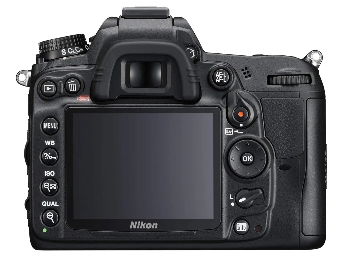 NIKON Fotocamera Reflex Nikon D7000 Body (Solo Corpo)