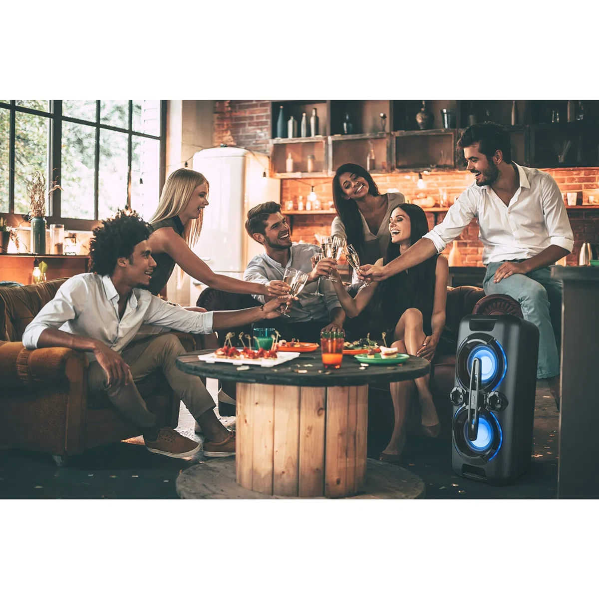 MEDION P67013 Party-Soundsystem (Partylautsprecher Karaoke, Bluetooth, Kompaktanlage, 440 Watt, Farbige LED, PLL UKW Radio, USB, AUX, Mikrofonanschluss)