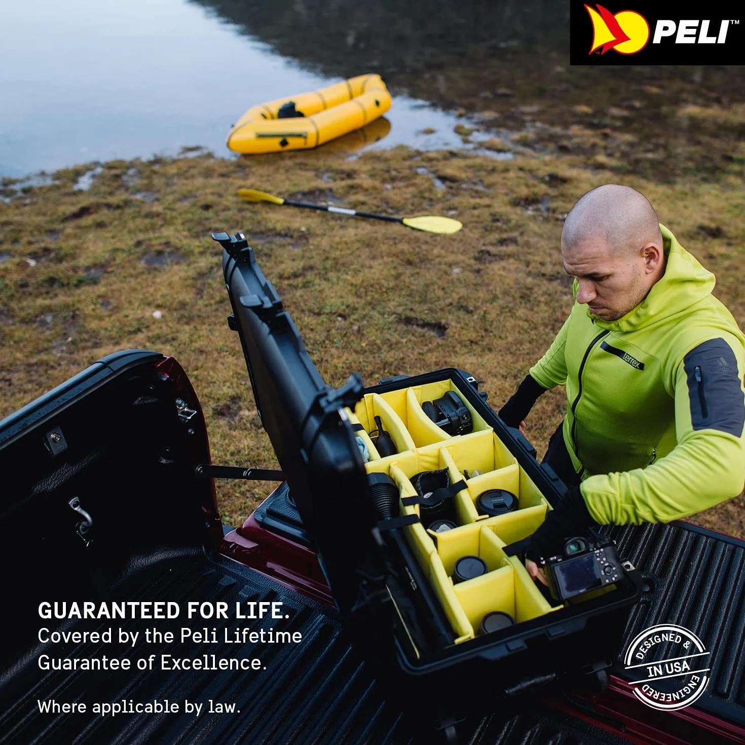 Peli 1637 Air Leichter Rollkoffer für Drohne, Bühnenlicht, Studioblitz, Fotoausrüstung, Wasser- und Staubdicht, 89L Volumen, Mit gepolstertem Einteilungssystem, Farbe: Schwarz